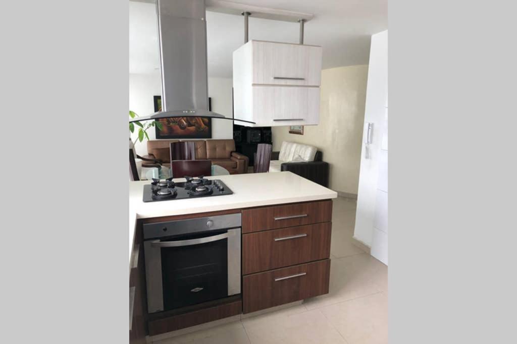 Apartamento Amoblado Con Excelente Ubicacion Pereira Exteriör bild